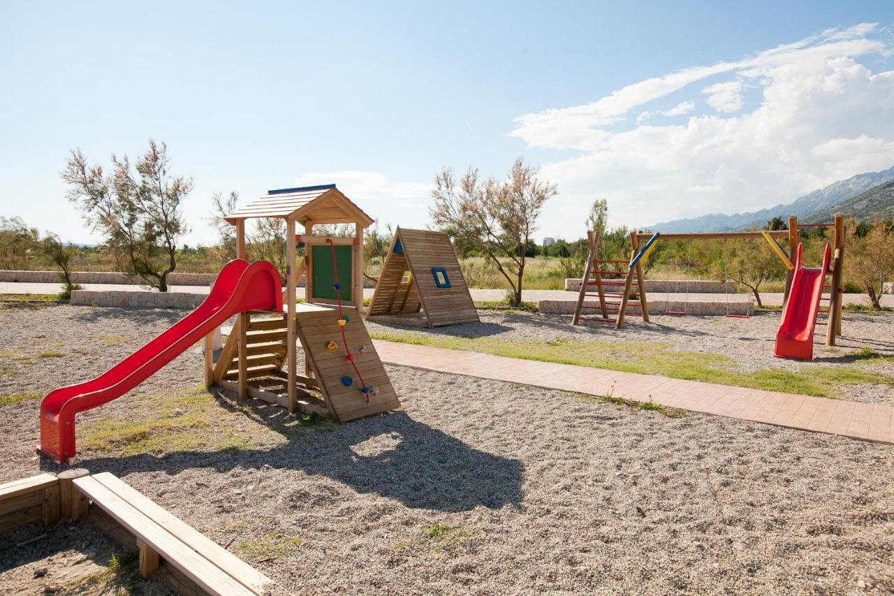 Apartmani Lea Starigrad Paklenica Exterior foto